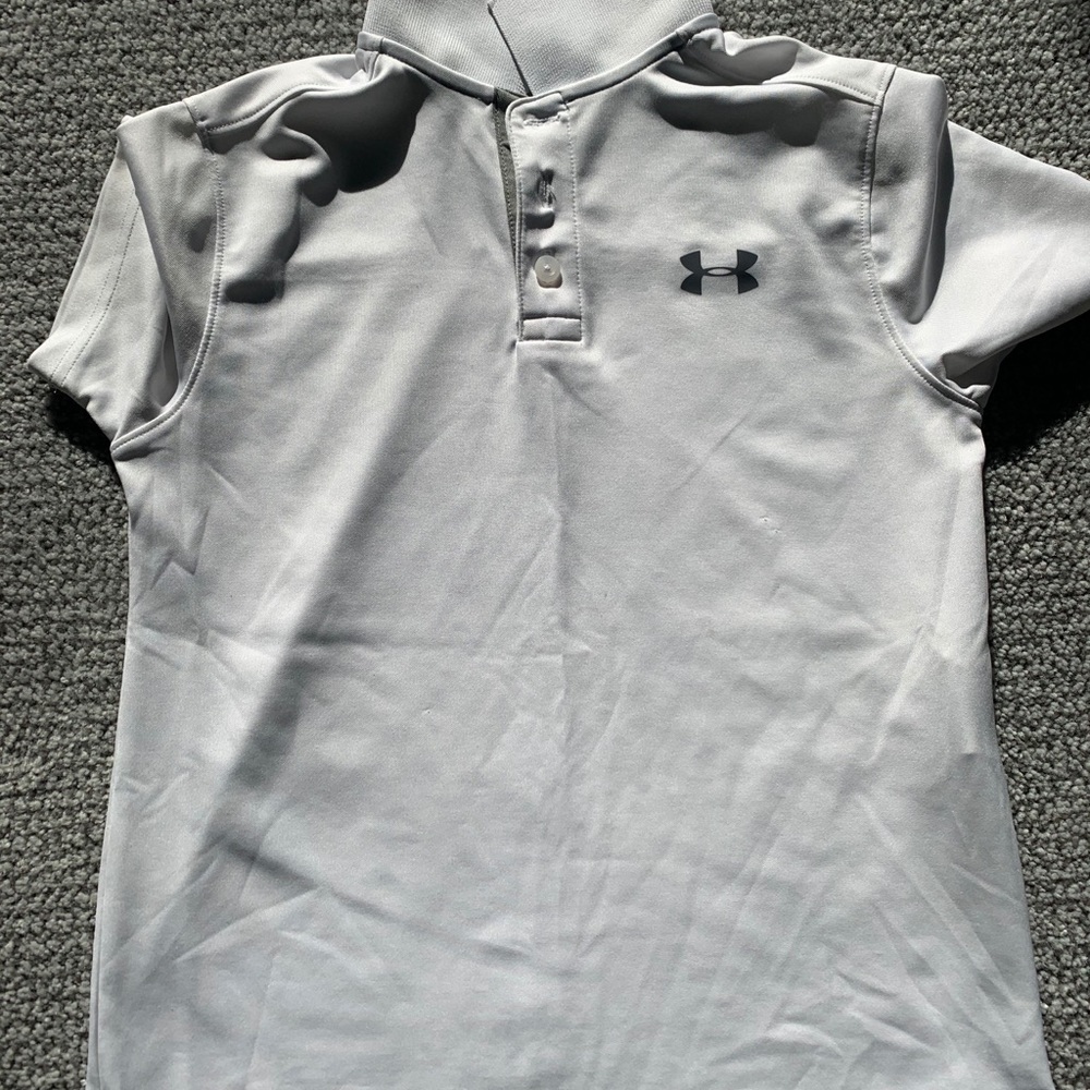 Under Armour  golf shirt